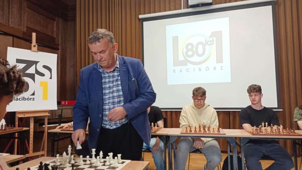 Symultana szachowa z okazji 80-lecia liceum