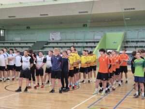 Halowa piłka nożna