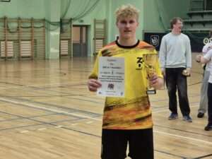 Halowa p. nożna – kapitan